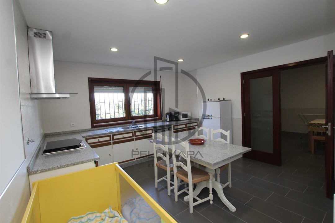 Moradia T5 para Venda em Castelões Foto 17