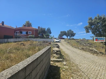 Terreno para Venda em Benquerenças