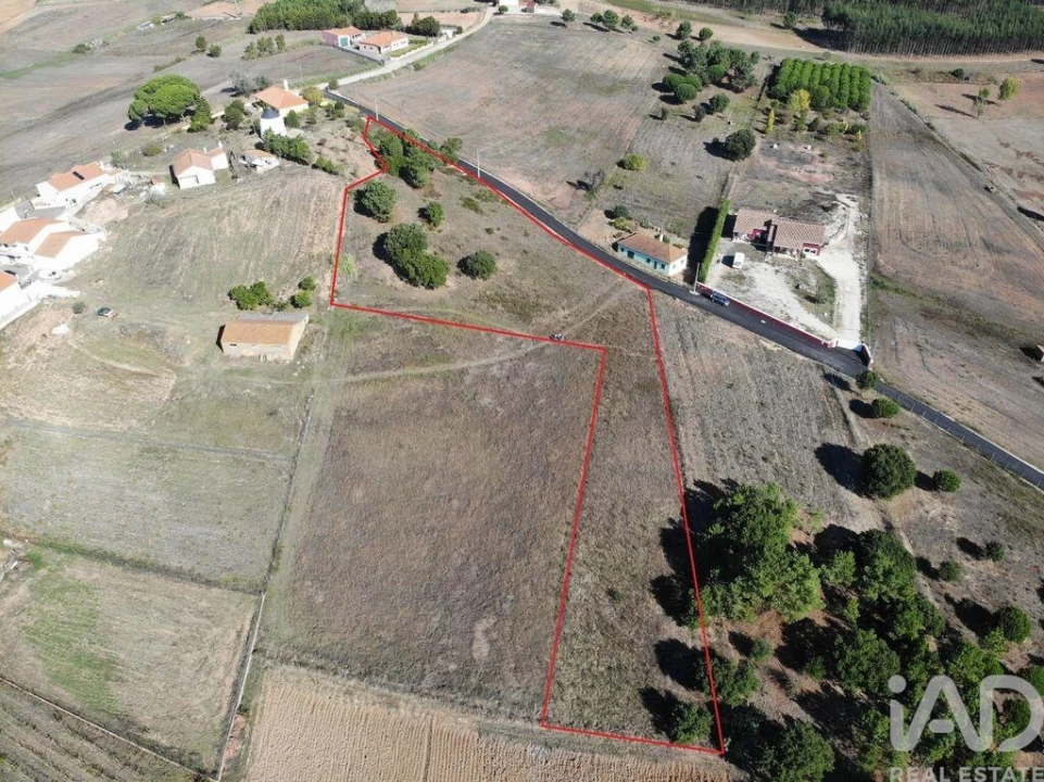 Terreno para Venda em Ramalhal Foto 3