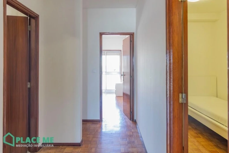 Quarto para Arrendamento em Braga (São José de São Lázaro e São João do Souto) Foto 12