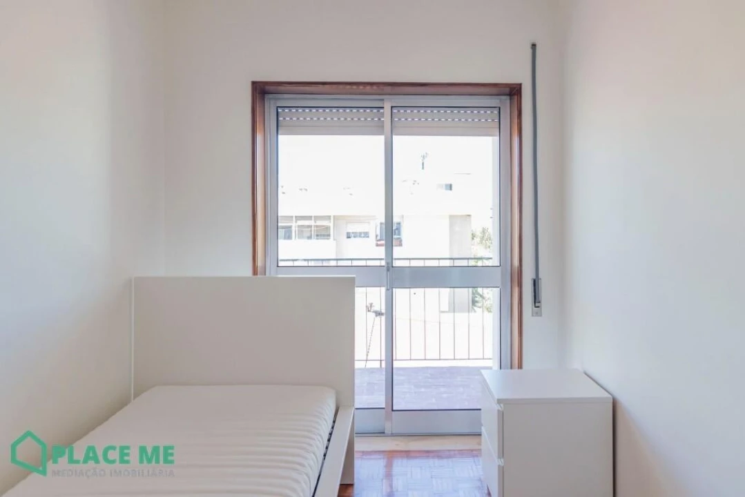 Quarto para Arrendamento em Braga (São José de São Lázaro e São João do Souto) Foto 18