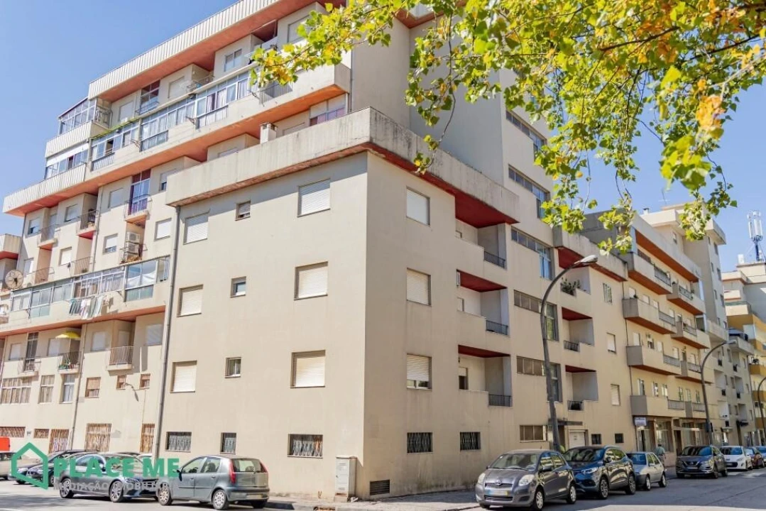 Quarto para Arrendamento em Braga (São José de São Lázaro e São João do Souto) Foto 1