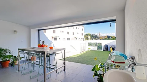 Moradia T3 para Venda em Quarteira