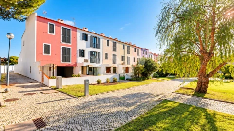 Moradia T3 para Venda em Quarteira