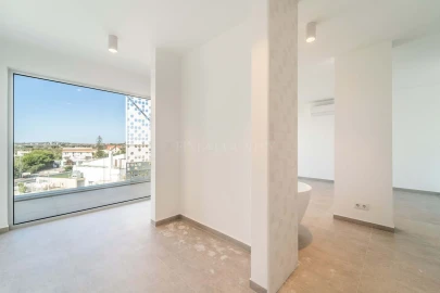 Apartamento T4 para Venda em Lagoa e Carvoeiro