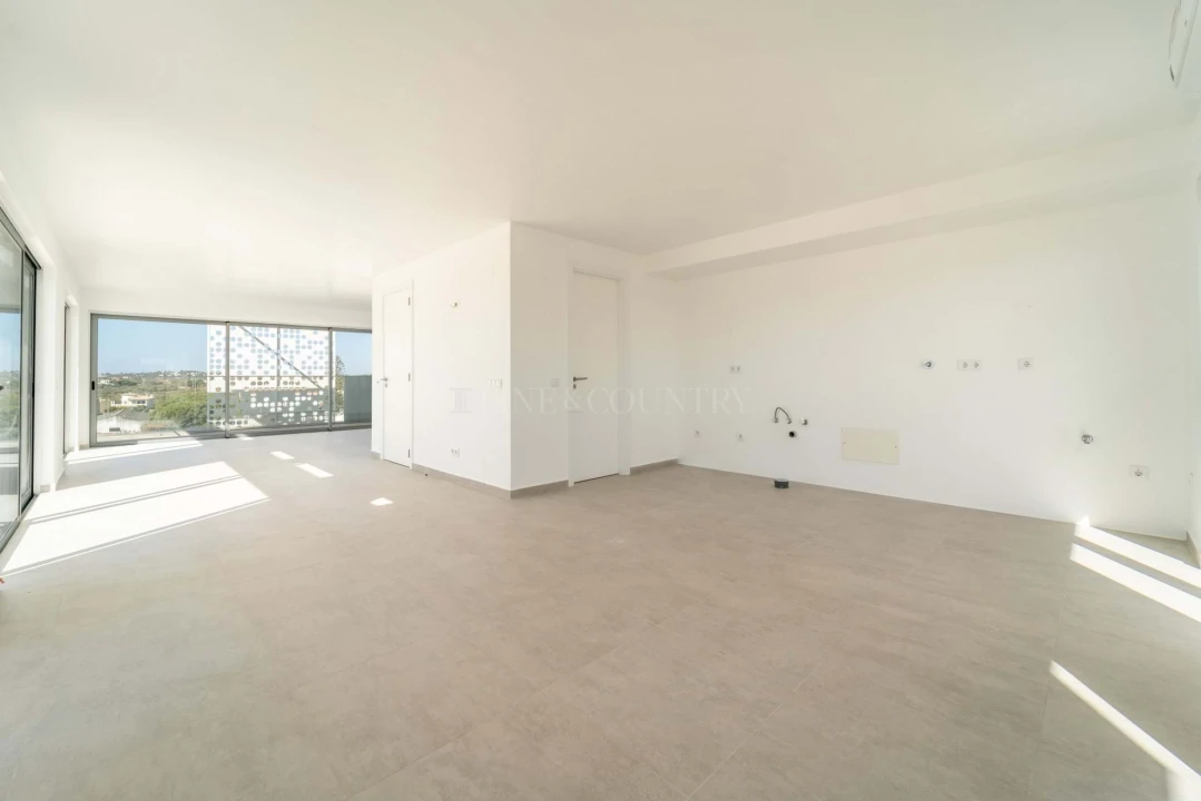 Apartamento T4 para Venda em Lagoa e Carvoeiro Foto 3