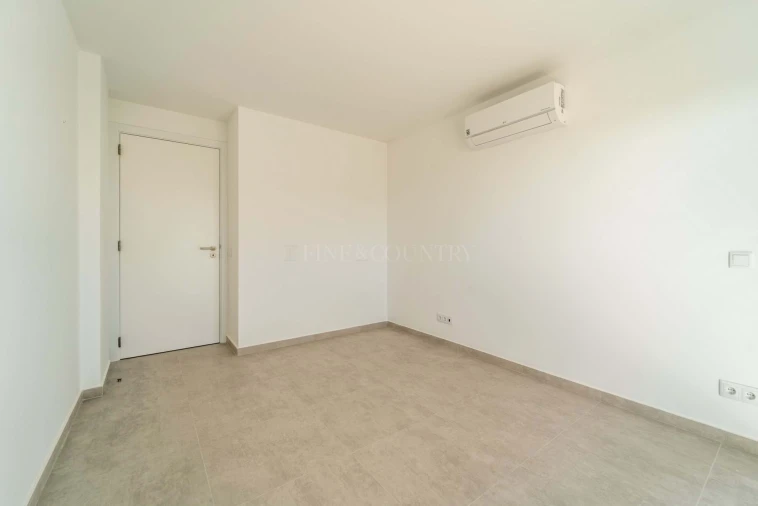 Apartamento T4 para Venda em Lagoa e Carvoeiro Foto 15