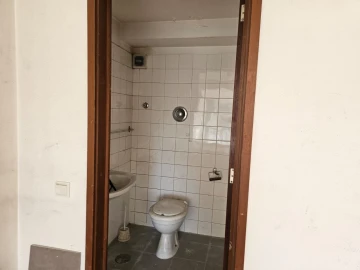 Loja para Arrendamento em Matosinhos e Leça da Palmeira