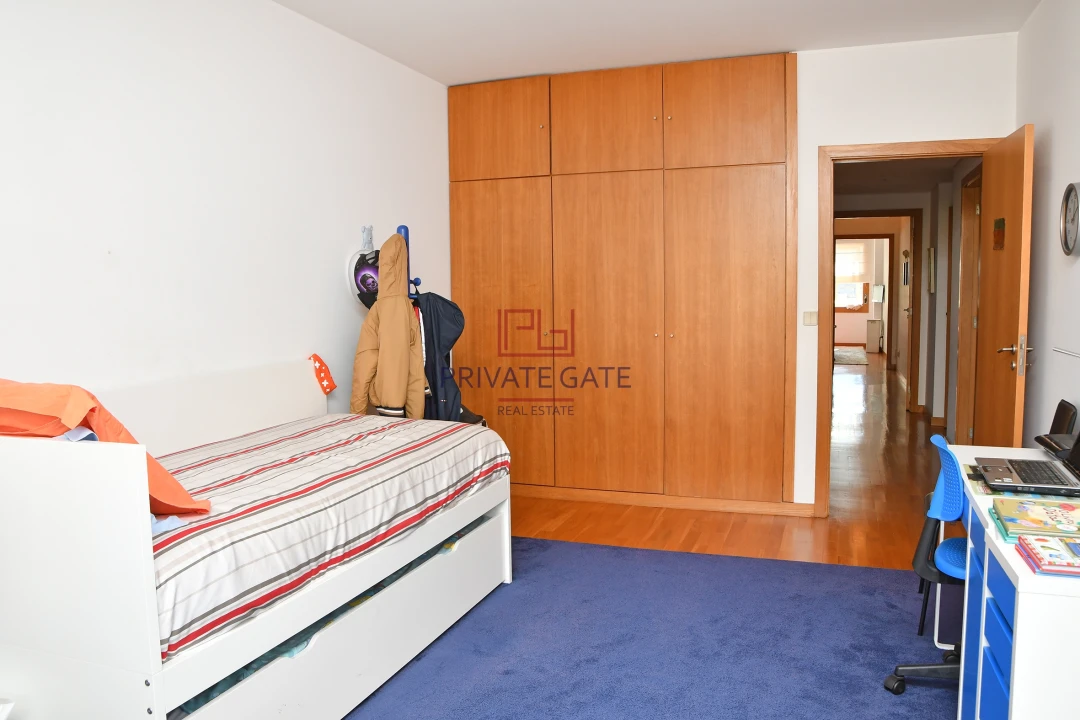 Apartamento T3 para Venda em Aldoar, Foz do Douro e Nevogilde Foto 13