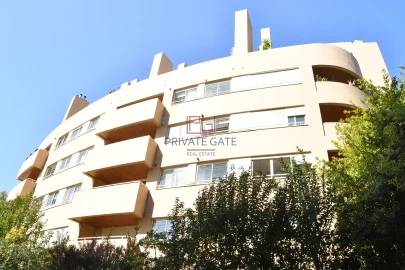 Apartamento T3 para Venda em Aldoar, Foz do Douro e Nevogilde