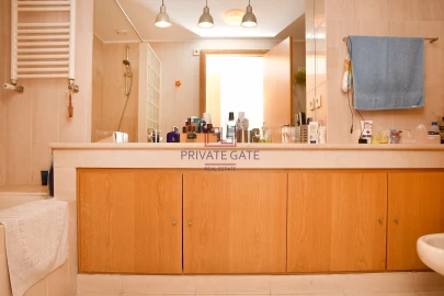 Apartamento T3 para Venda em Aldoar, Foz do Douro e Nevogilde