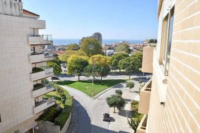 Apartamento T3 para Venda em Aldoar, Foz do Douro e Nevogilde