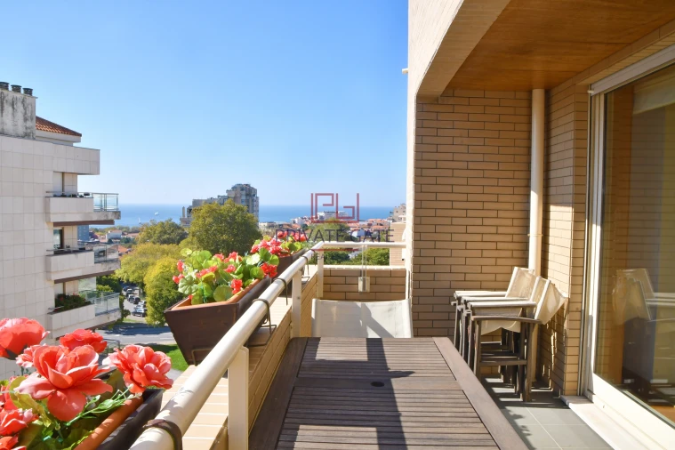 Apartamento T3 para Venda em Aldoar, Foz do Douro e Nevogilde Foto 3