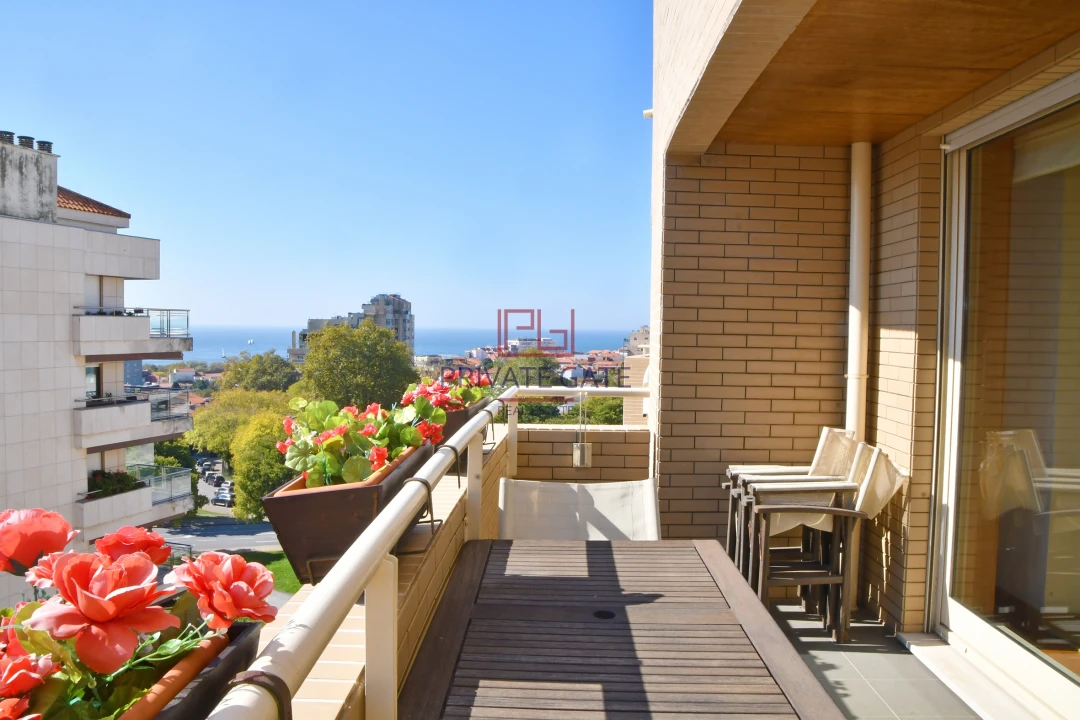 Apartamento T3 para Venda em Aldoar, Foz do Douro e Nevogilde Foto 3