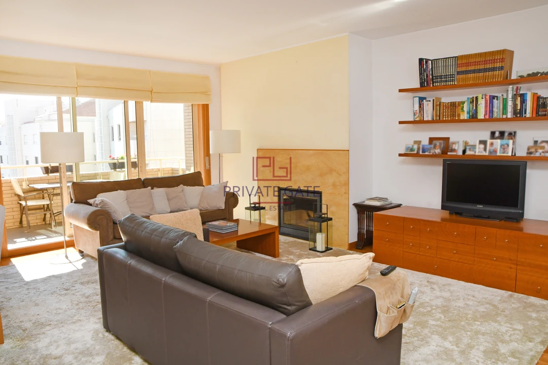 Apartamento T3 para Venda em Aldoar, Foz do Douro e Nevogilde Foto 2