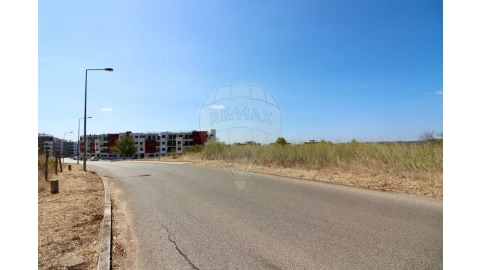 Terreno para Venda em Vialonga