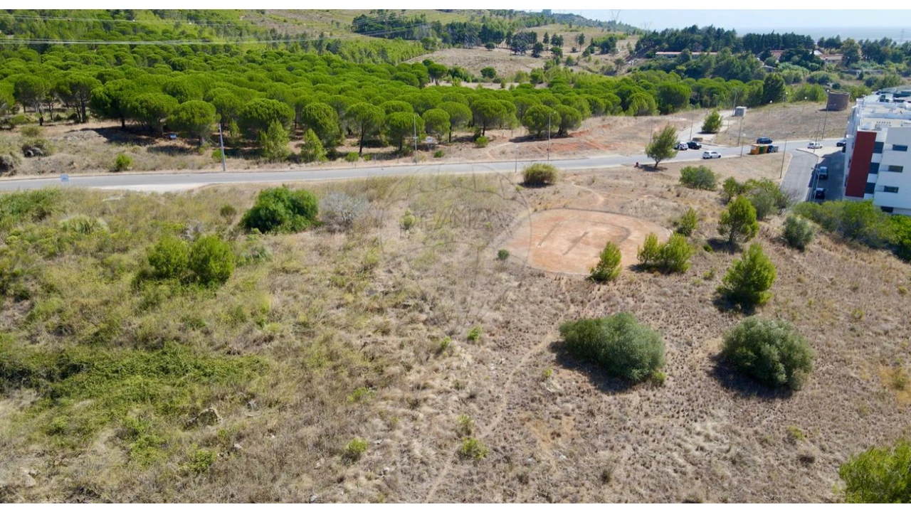 Terreno para Venda em Vialonga Foto 3
