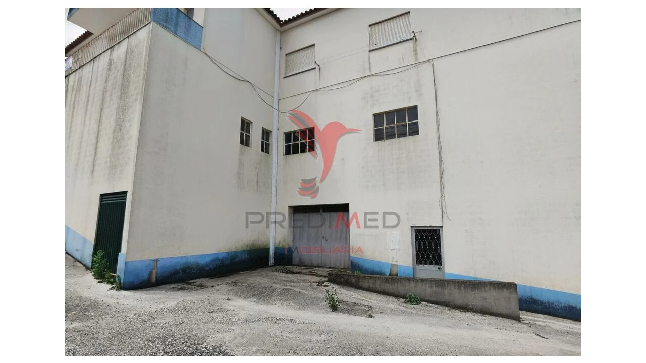 Moradia T7 para Venda em Azoia de Cima e Tremês Foto 6