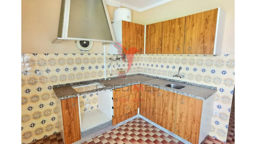 Moradia T7 para Venda em Azoia de Cima e Tremês Foto 15
