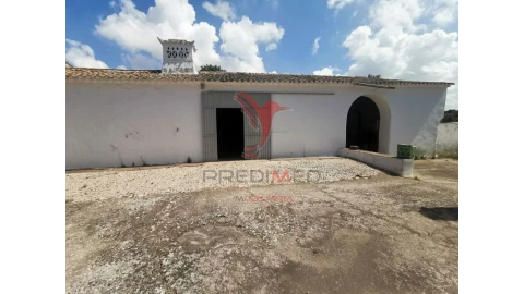 Moradia T4 para Venda em Loule (São Clemente)