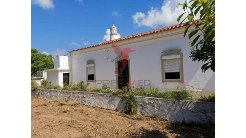 Moradia T4 para Venda em Loule (São Clemente)