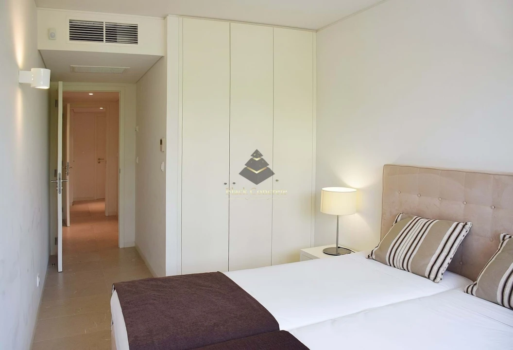 Apartamento T1 para Venda em Carvalhal Foto 33