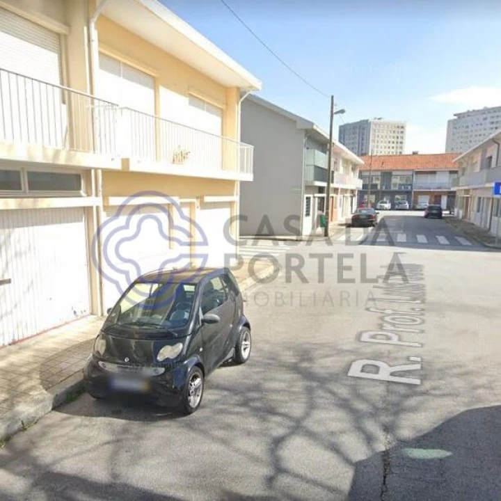 Moradia T4 para Venda em Lordelo do Ouro e Massarelos Foto 4