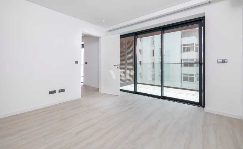 Apartamento T2 para Venda em Quarteira Foto 13