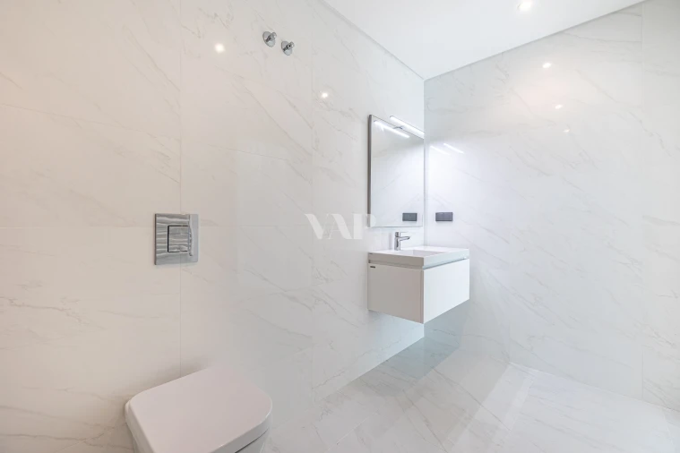 Apartamento T2 para Venda em Quarteira Foto 14