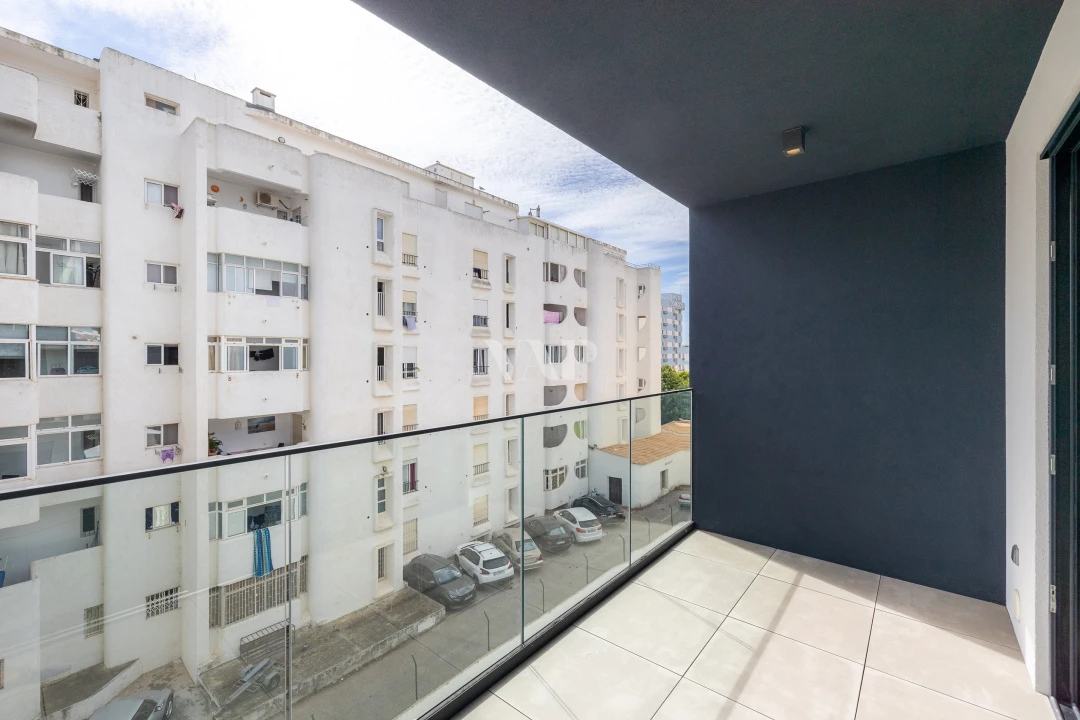 Apartamento T2 para Venda em Quarteira Foto 18