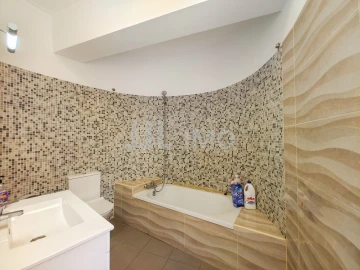 Apartamento T3 para Venda em Marvila