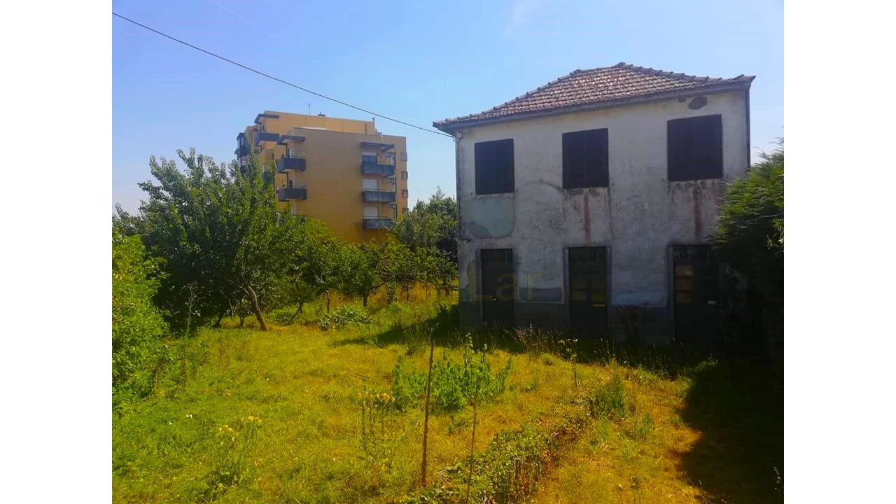 Moradia T0 para Venda em Alfena Foto 8