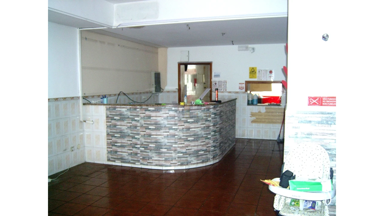 Loja para Arrendamento em Aguas Santas Foto 3