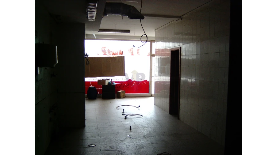 Loja para Arrendamento em Aguas Santas Foto 8