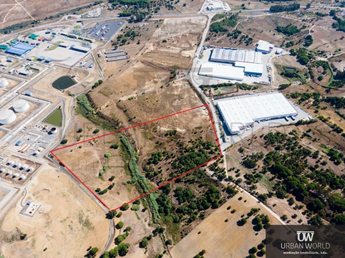 Terreno Comércio / Armazém para Venda em Aveiras de Cima Foto 5