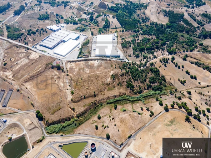 Terreno Comércio / Armazém para Venda em Aveiras de Cima Foto 10