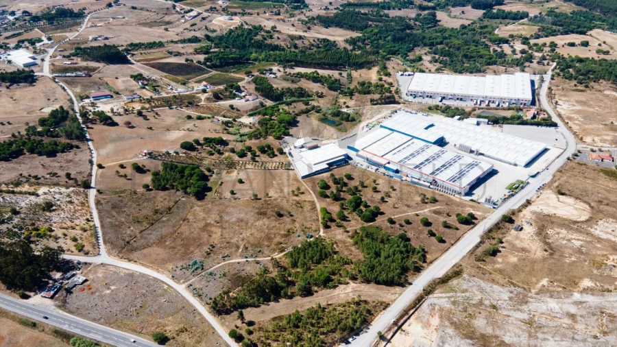 Terreno Comércio / Armazém para Venda em Aveiras de Cima
