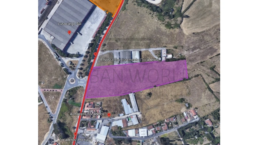 Terreno Comércio / Armazém para Venda em Fanhões Foto 2