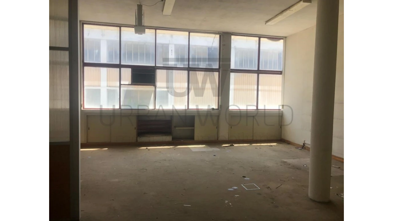 Armazém para Venda em Vila Franca de Xira Foto 9