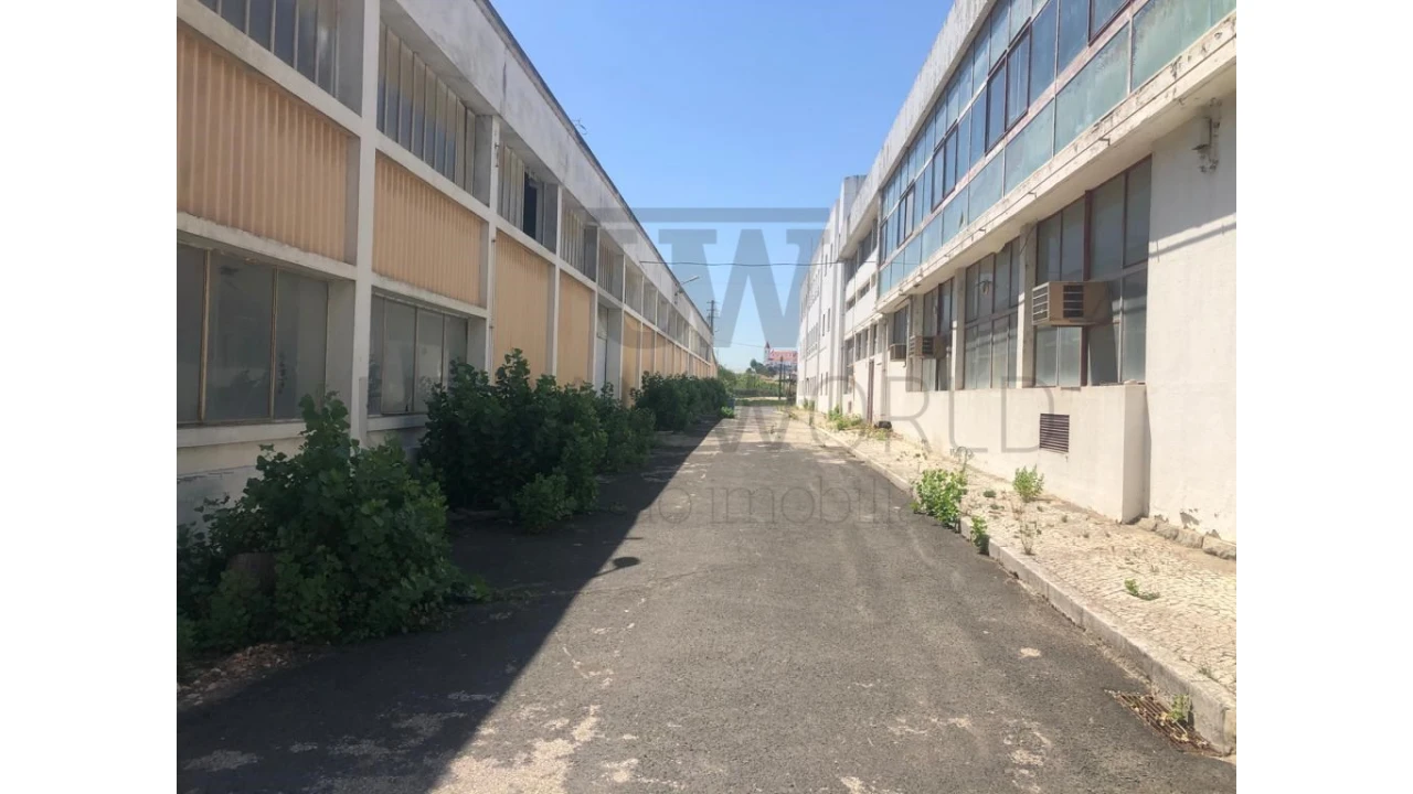 Armazém para Venda em Vila Franca de Xira Foto 12