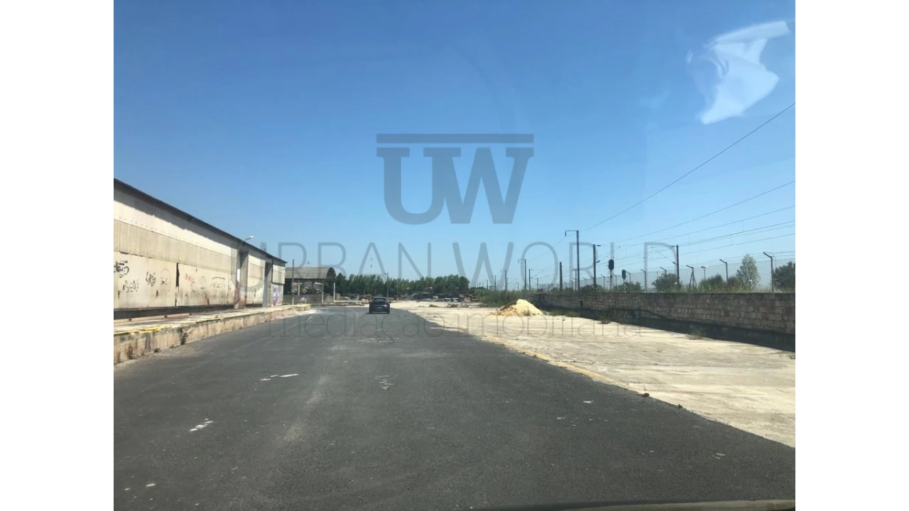 Armazém para Venda em Vila Franca de Xira Foto 27