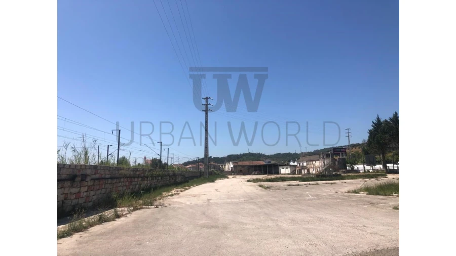 Armazém para Venda em Vila Franca de Xira Foto 24