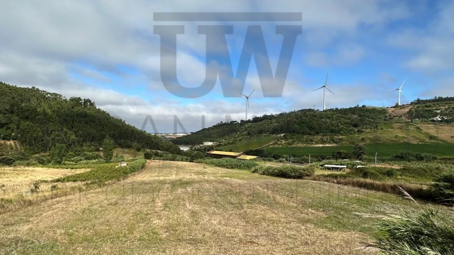 Terreno Comércio / Armazém para Venda em Freiria