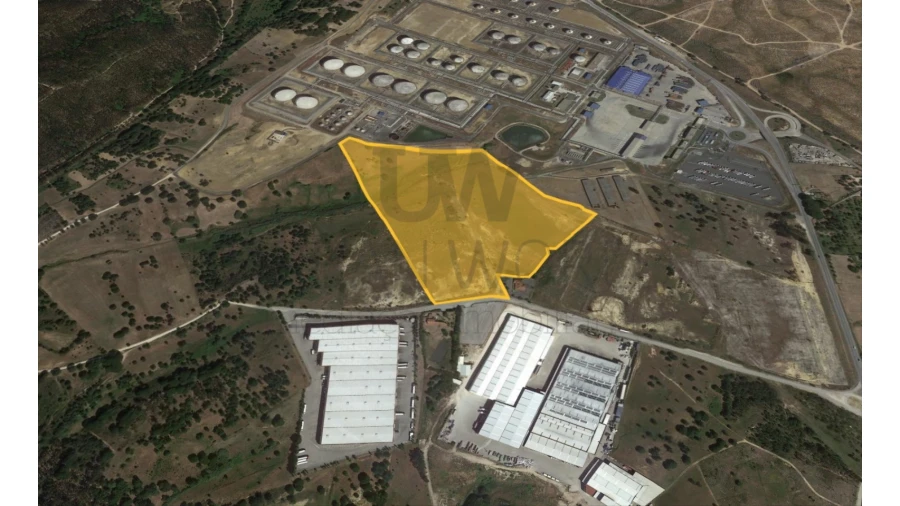 Terreno Comércio / Armazém para Venda em Aveiras de Cima Foto 2