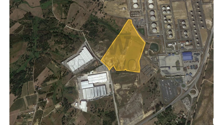 Terreno Comércio / Armazém para Venda em Aveiras de Cima Foto 3