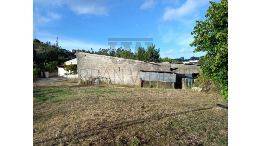 Terreno Comércio / Armazém para Venda em Lousa Foto 6