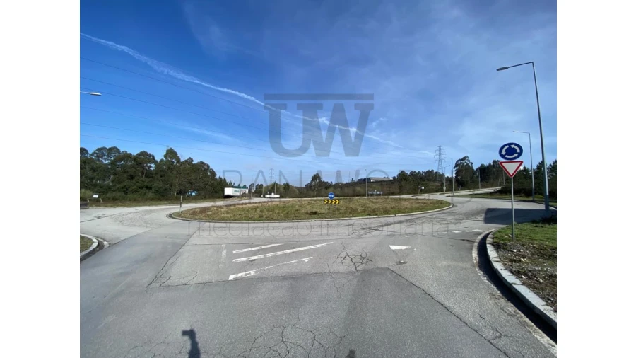 Terreno Comércio / Armazém para Venda em Valongo Foto 9