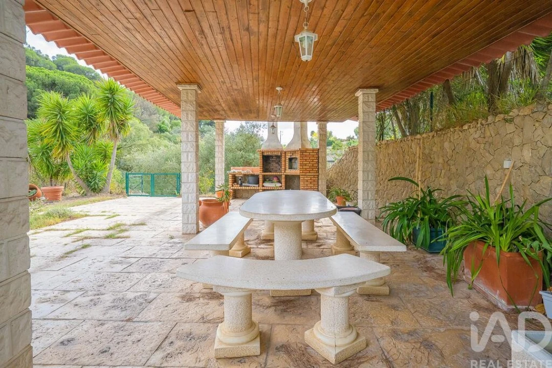 Moradia T14 para Venda em Quinta do Anjo Foto 21