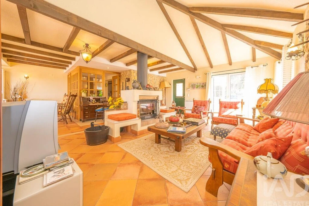 Moradia T14 para Venda em Quinta do Anjo Foto 5