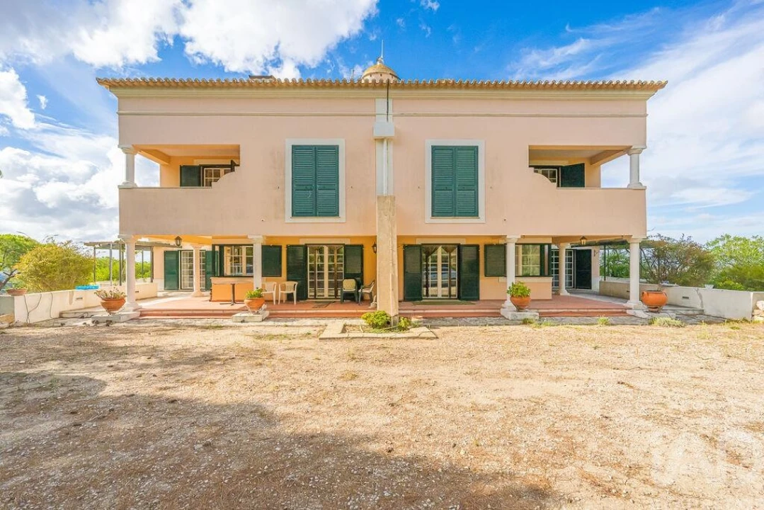 Moradia T14 para Venda em Quinta do Anjo Foto 25